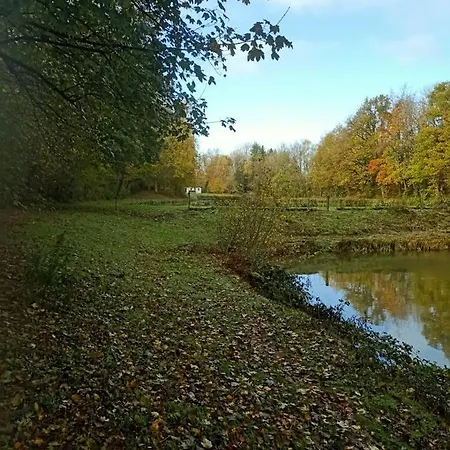 Deux Etangs Poissonneux Au Milieu Des Bois Avec Moderne, La Halte Des Deux Lacs * Rosée