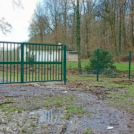 Deux étangs Poissonneux Au Milieu Des Bois Avec Moderne, La Halte Des Deux Lacs * Rosée