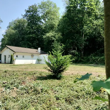 Deux Etangs Poissonneux Au Milieu Des Bois Avec Moderne, La Halte Des Deux Lacs Rosée